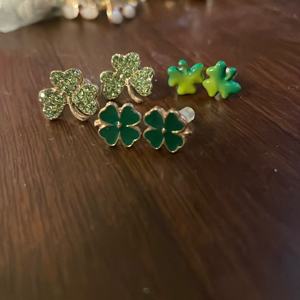 St. Pattys Day Earring Bundle!!💚☘️🇮🇪